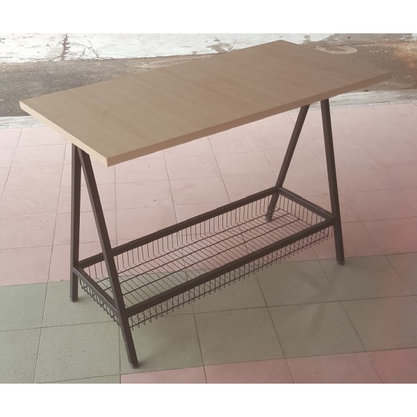 OPPA TABLE WITH BASKET